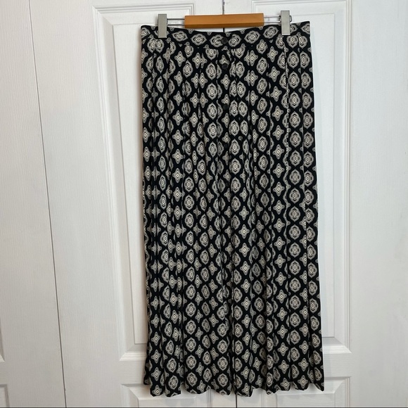 Button Down 90s Maxi Skirt - Picture 14 of 16